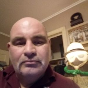 Meet your Posher, Raymond